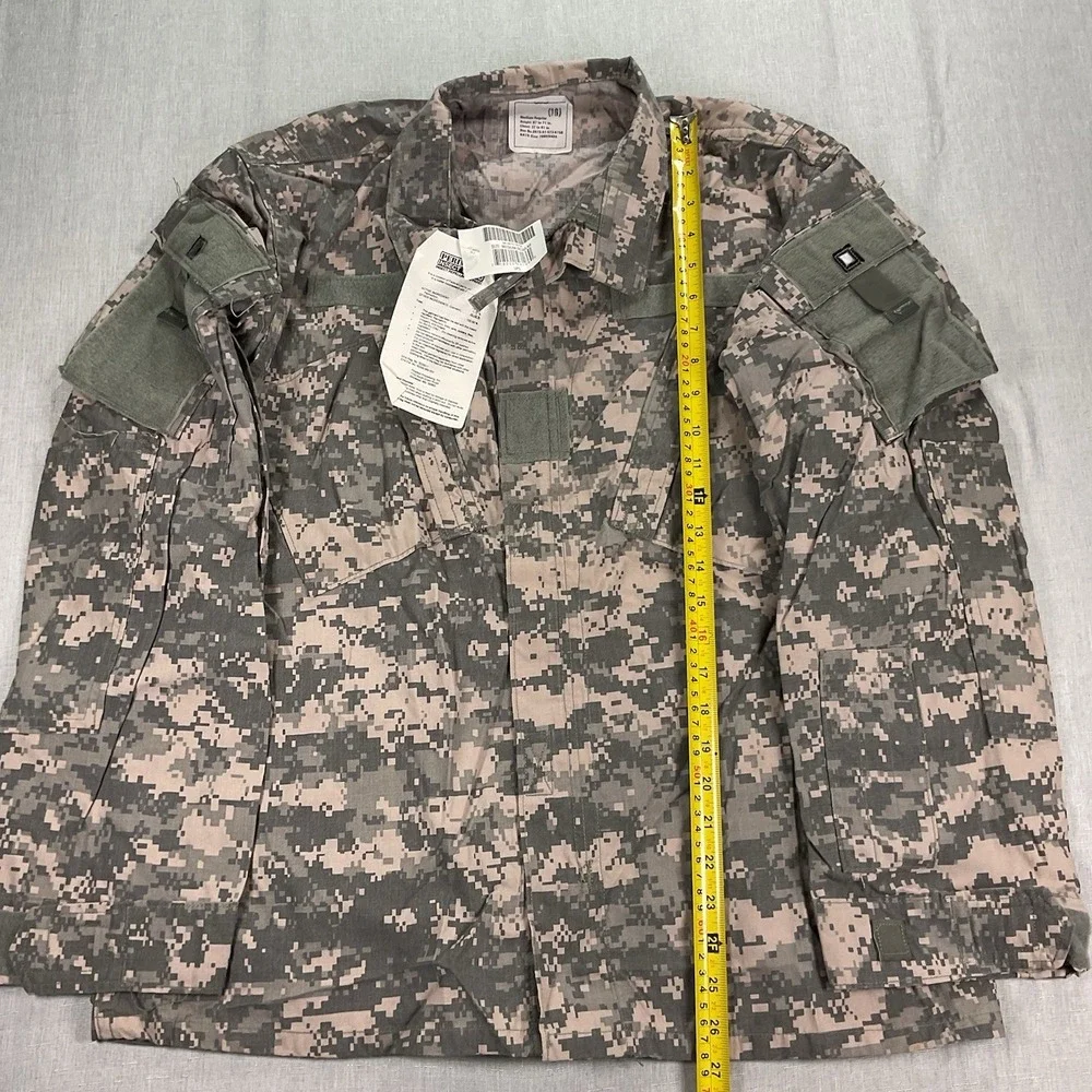 NWT ARMY Combat Uniform (ACU) Coat Flame Resistant Insect Guard Size Mediium Reg